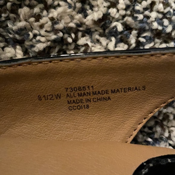 Softspots Neima Black Patent- Size 8.5W - Picture 11 of 12